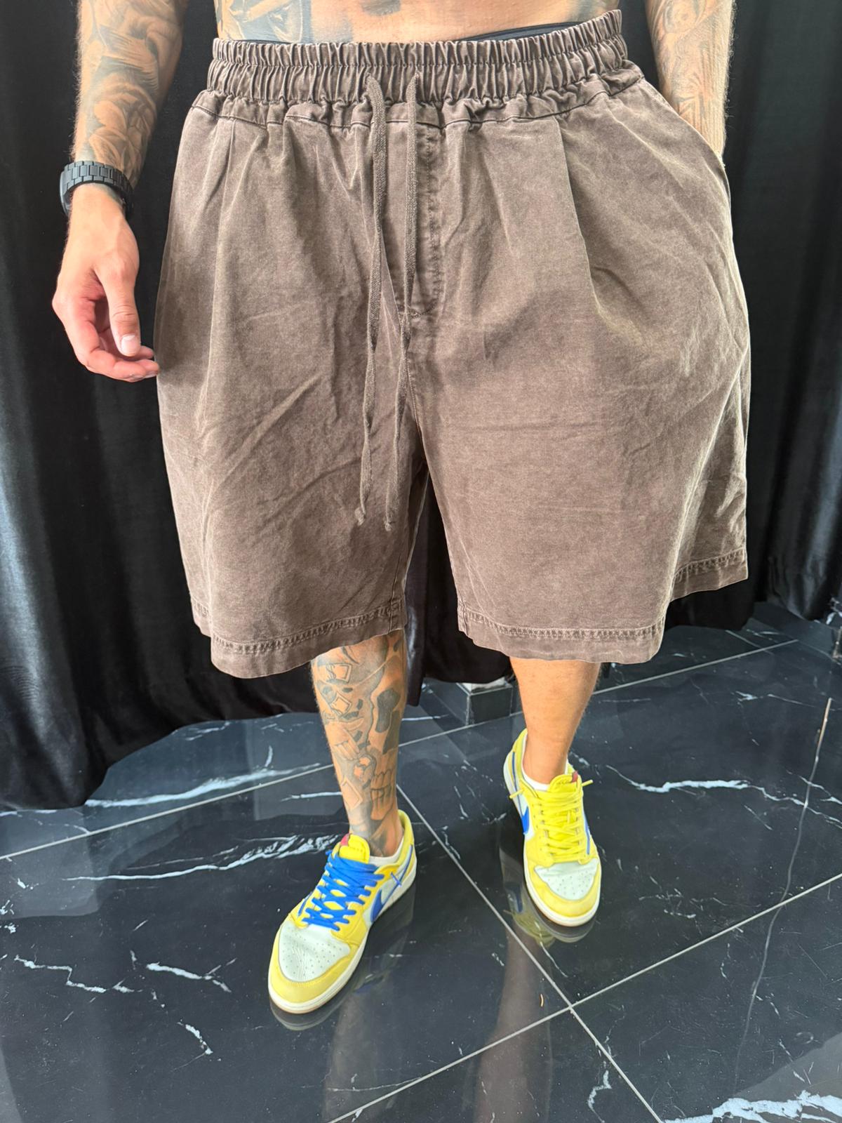 Pantaloncino stone wash marrone