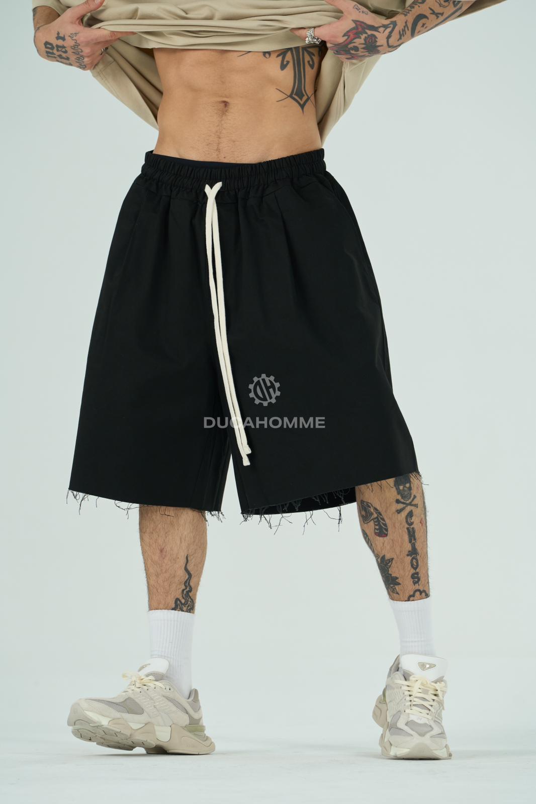 Pantaloncino cotone rigido taglio vivo Oversize