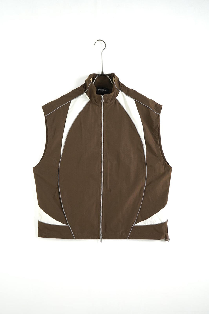 Coordinato smanicato con zip marrone/bianco